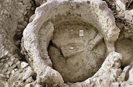
Reconstitution de l'habitat néolithique à Khirokitia (Chypre). Elément d'habitation (diamètre in...
